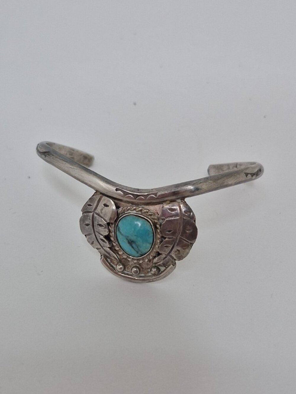 Vintage Native American Turquoise Leaf .925 Southwestern Cuff Bracelet